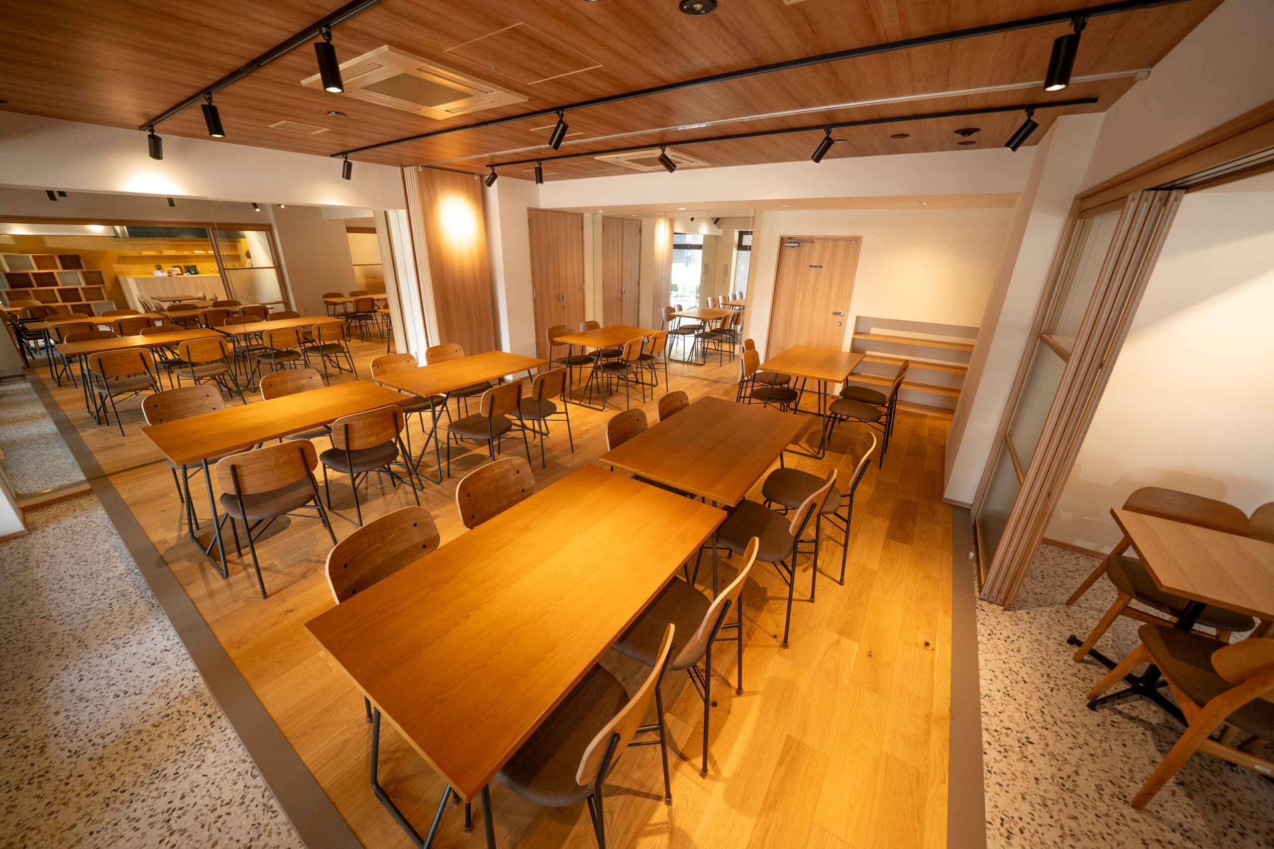 レンタルルーム１＋２​